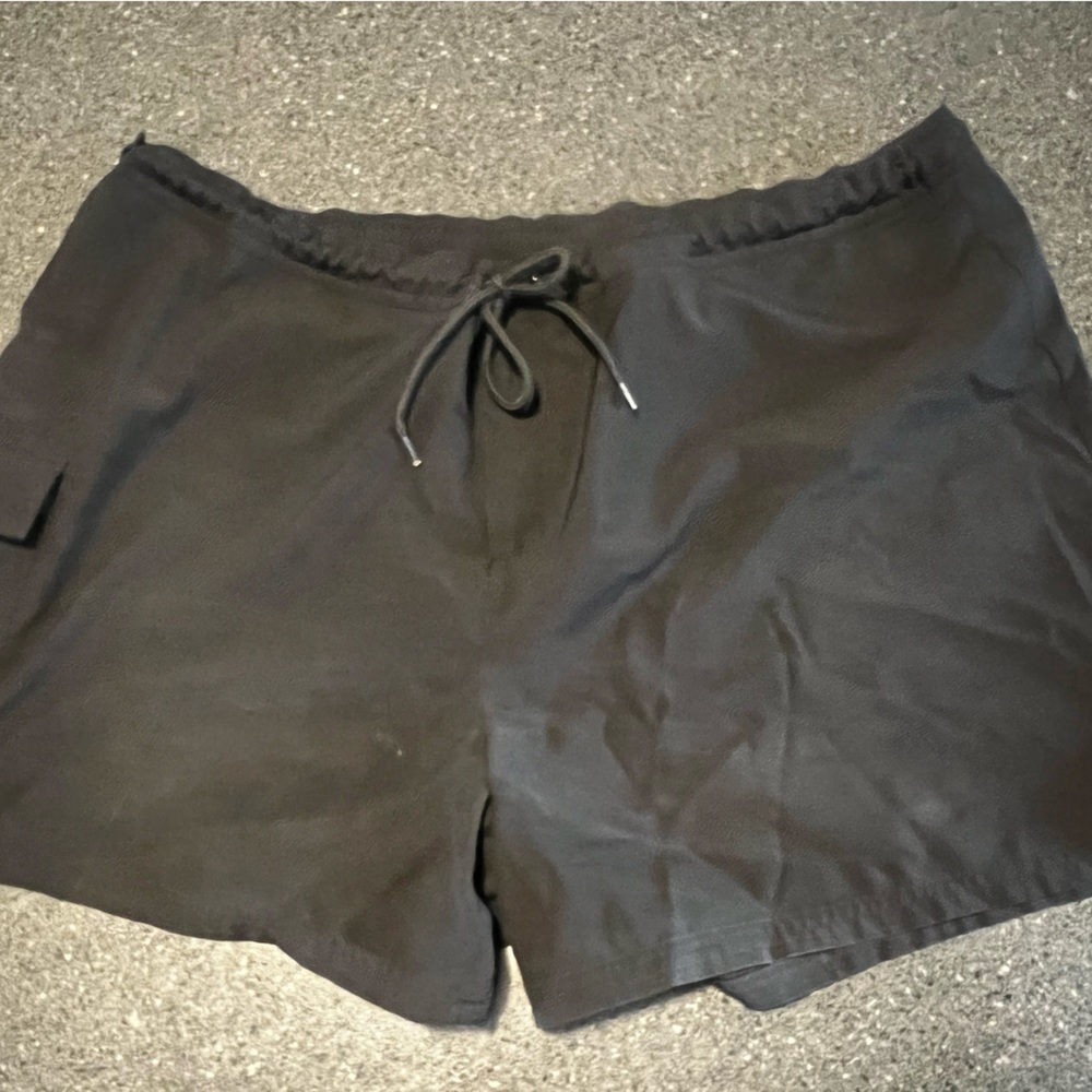 Board shorts - Picture 1 of 2
